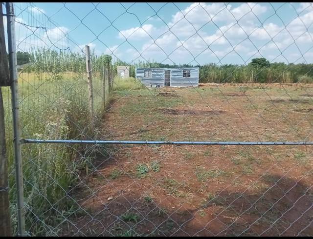 1,325M² VACANT LAND FOR SALE IN KOOKRUS